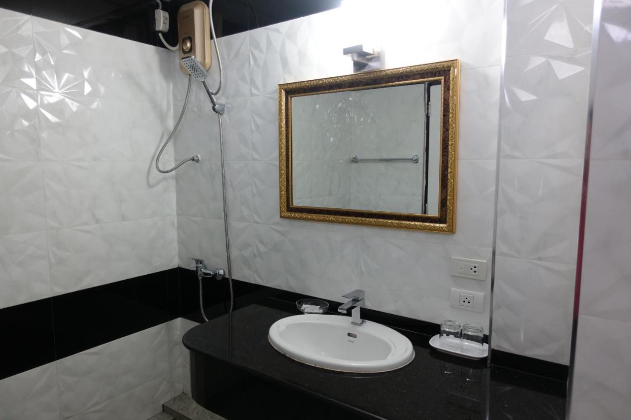 פאטאיה Serene Hotel מראה חיצוני תמונה