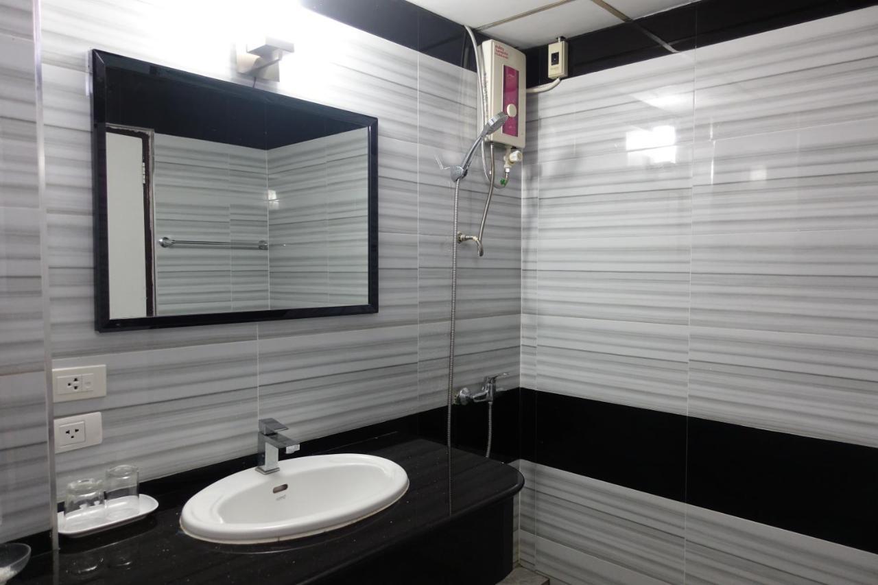 פאטאיה Serene Hotel מראה חיצוני תמונה