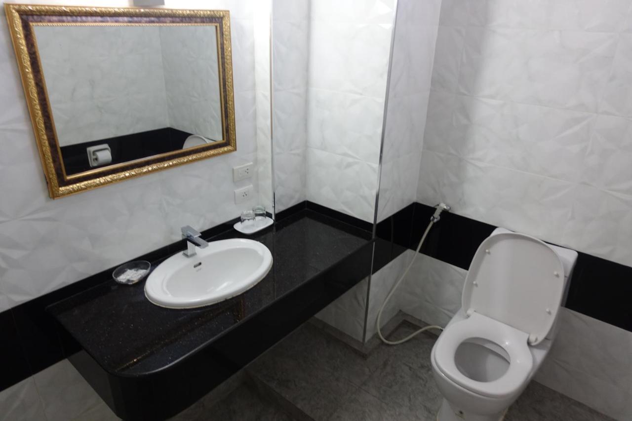 פאטאיה Serene Hotel מראה חיצוני תמונה
