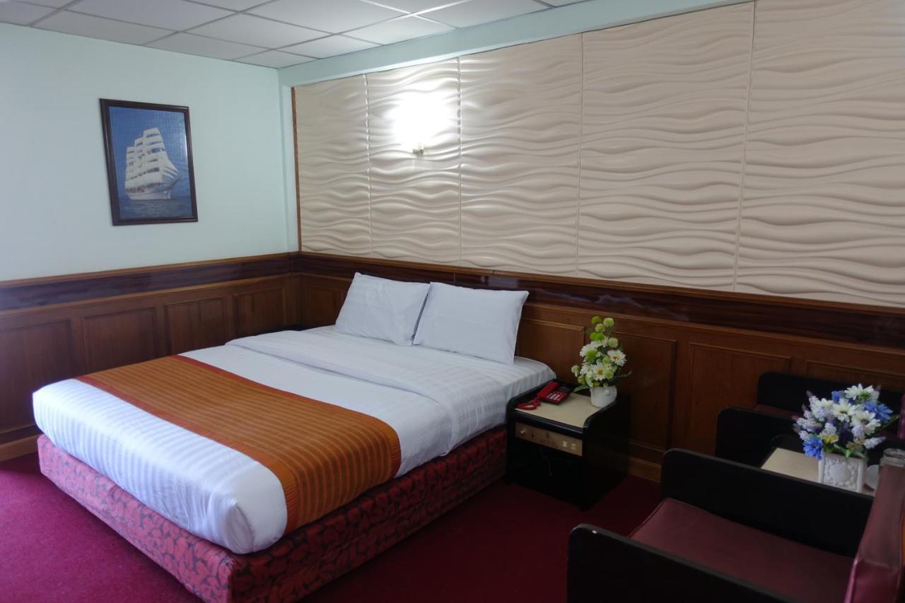 פאטאיה Serene Hotel מראה חיצוני תמונה